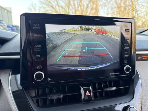 Used 2022 Toyota Corolla LE image 13