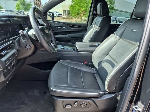 Used 2024 Cadillac Escalade Sport w/ LPO, ONYX Package AWD/4WD image 23