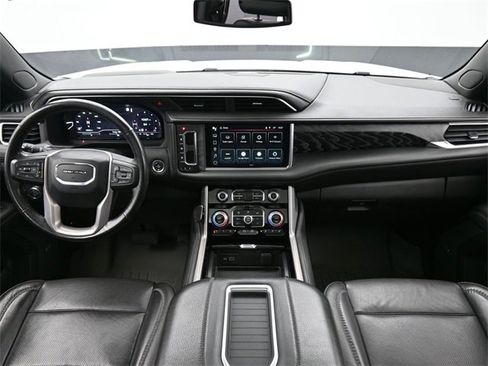 Certified 2022 GMC Yukon Denali image 12