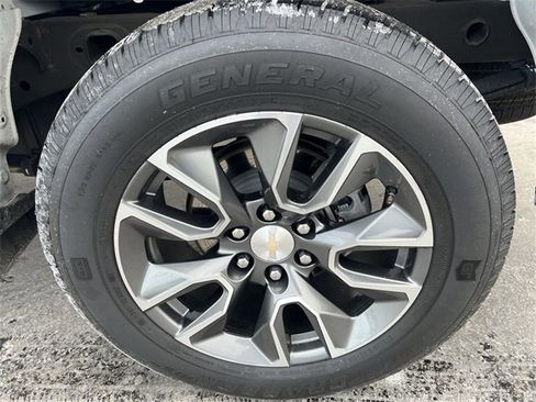 Certified 2024 Chevrolet Silverado 1500 LT image 17