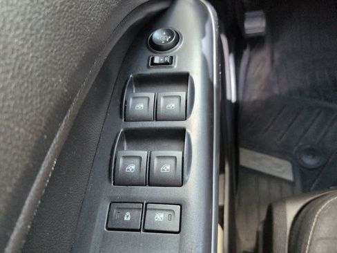 Used 2018 Chevrolet Colorado LT w/ Redline Special Edition RWD image 22