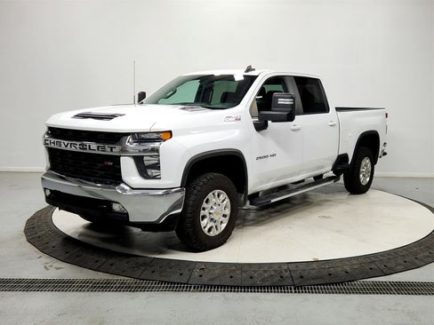 Used 2023 Chevrolet Silverado 2500 LT w/ Convenience Package image 3