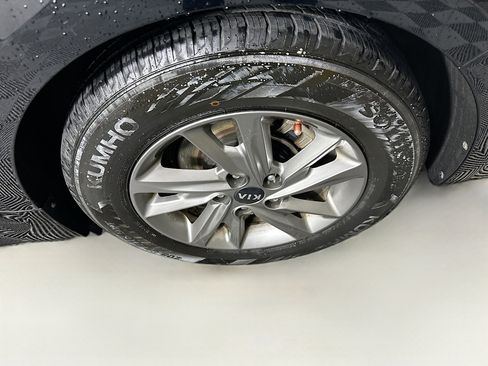 Used 2019 Kia Optima LX image 11