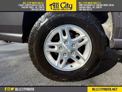Used 2004 Jeep Grand Cherokee Laredo w/ Convenience Group RWD image 27