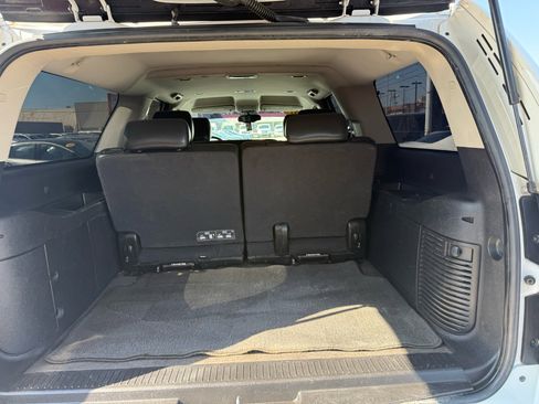 Used 2011 Chevrolet Suburban LT image 8