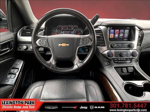 Used 2018 Chevrolet Suburban LT AWD/4WD image 8