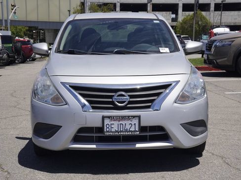 Used 2018 Nissan Versa S Plus FWD image 6