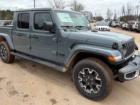 New 2026 Jeep Gladiator Sport image 5