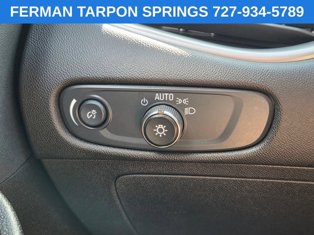 Used 2025 Chevrolet Malibu LT FWD image 26