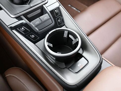 Certified 2024 Porsche 911 Targa 4 GTS image 24