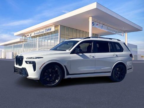 New 2025 BMW X7 M60i w/ Climate Comfort Package image 24