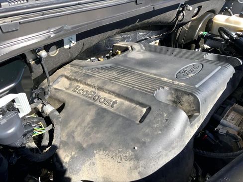 Used 2020 Ford Expedition XLT w/ Equipment Group 201A image 32