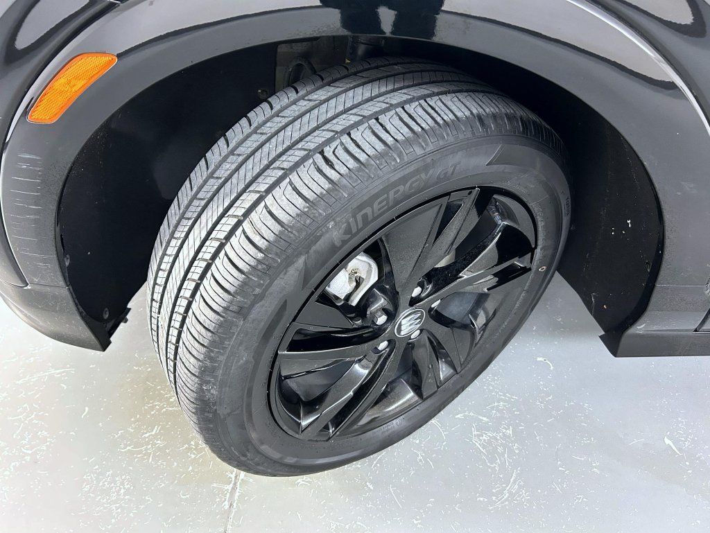 Certified 2024 Buick Encore GX Sport Touring AWD/4WD image 24