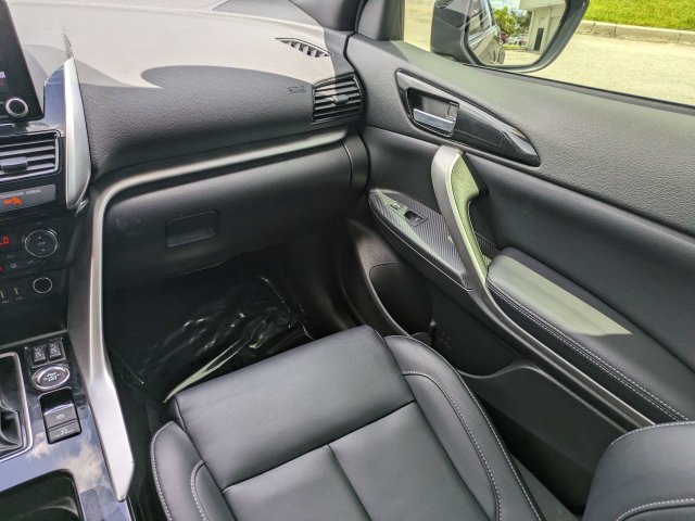 Used 2024 Mitsubishi Eclipse Cross SEL AWD/4WD image 17