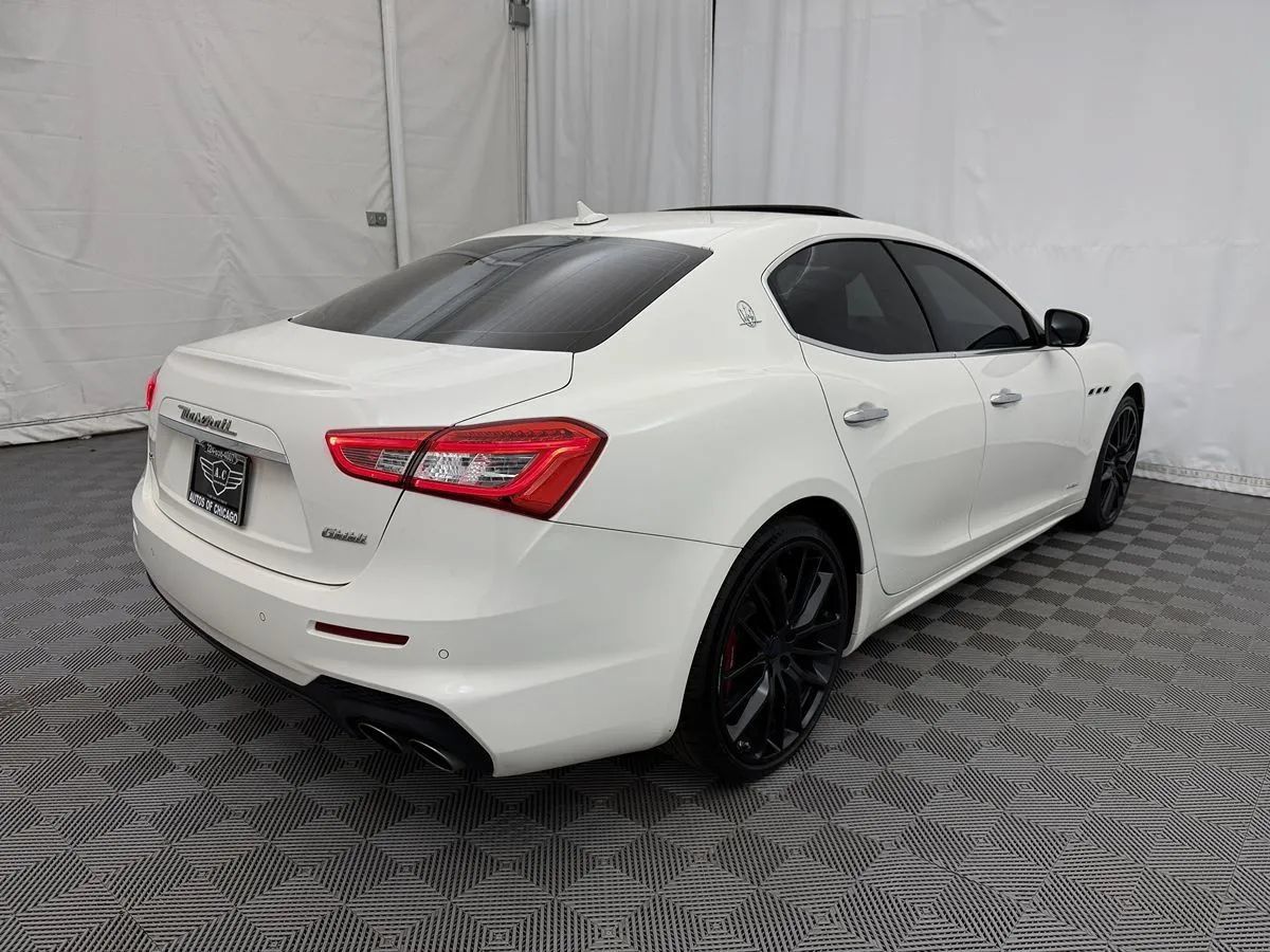 Used 2019 Maserati Ghibli S GranSport RWD image 5