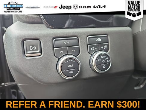 Used 2022 GMC Sierra 1500 Elevation image 18