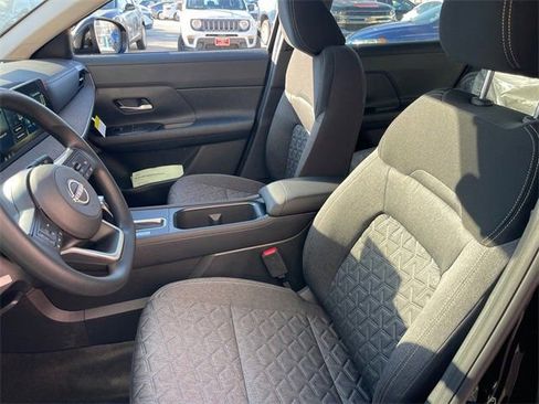 New 2026 Nissan Kicks SV w/ SV Premium Package AWD/4WD image 10