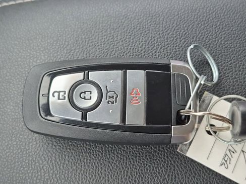 Used 2021 Ford Escape SE w/ SE Sport Appearance Package AWD/4WD image 34