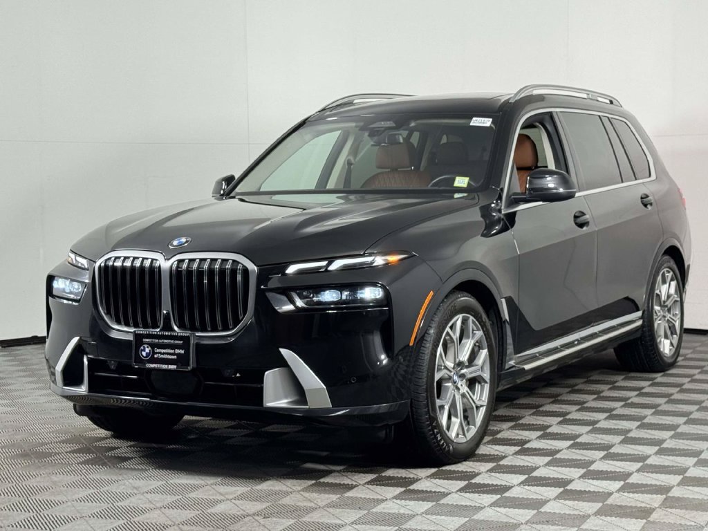 Used 2023 BMW X7 xDrive40i AWD/4WD image 7