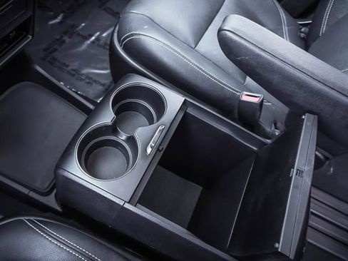 Used 2020 Toyota Sienna SE Premium FWD image 16