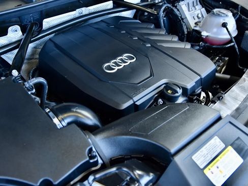 Used 2022 Audi Q5 2.0T Premium Plus w/ Premium Plus Package AWD/4WD image 29