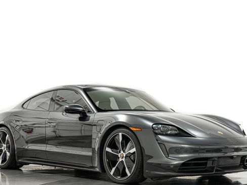 Used 2021 Porsche Taycan Turbo S image 34