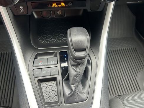 Certified 2023 Toyota RAV4 LE FWD image 15