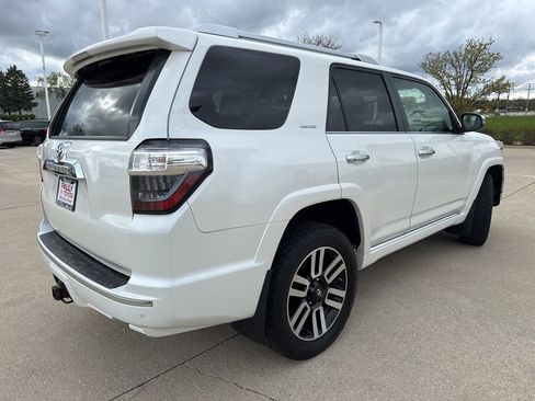 Used 2016 Toyota 4Runner Limited AWD/4WD image 3