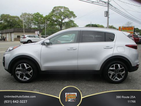 Used 2020 Kia Sportage EX AWD/4WD image 3