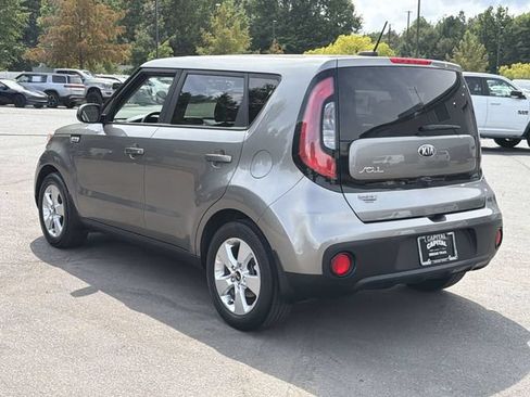Used 2017 Kia Soul w/ Convenience Package FWD image 11