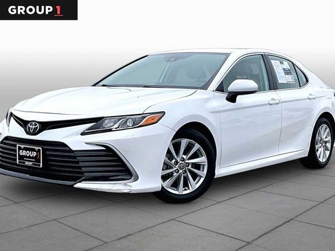 Used 2024 Toyota Camry LE FWD image 1