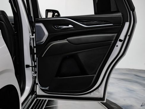 Used 2023 Cadillac Escalade V image 91