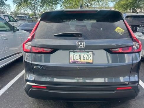 Used 2023 Honda CR-V EX image 2