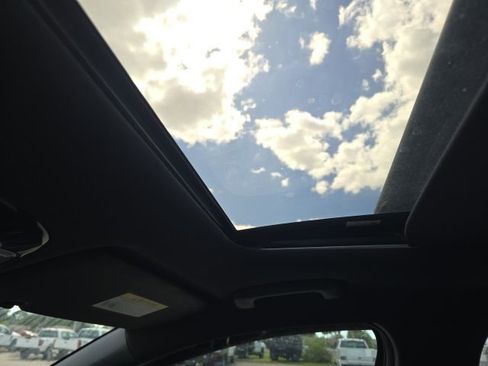 Used 2023 Hyundai Santa Cruz SEL Premium image 14