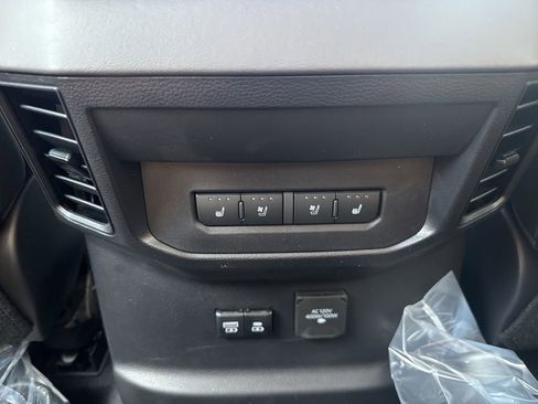 New 2026 Toyota Tundra Platinum AWD/4WD image 16