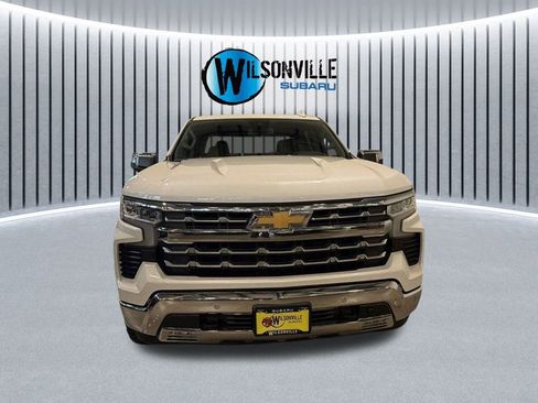 Used 2022 Chevrolet Silverado 1500 LTZ w/ Z71 Off-Road Package AWD/4WD image 4