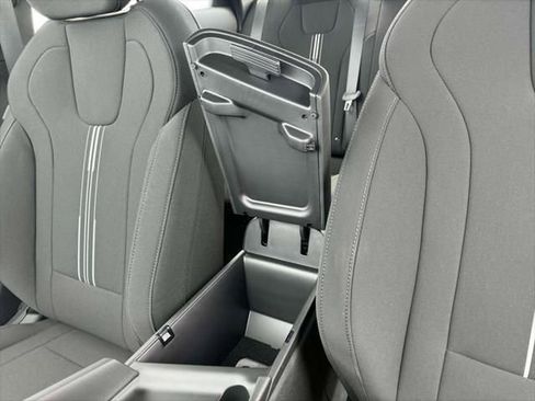 Used 2025 Hyundai Elantra Sport image 22