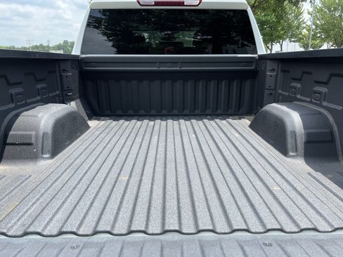 Used 2025 Chevrolet Silverado 1500 Custom Trail Boss AWD/4WD image 34