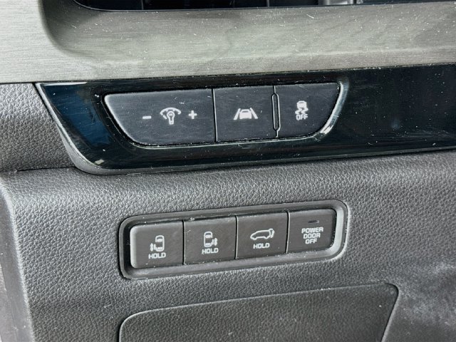 Used 2022 Kia Carnival SX FWD image 10