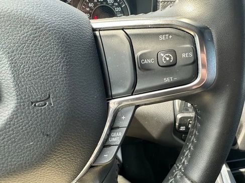 Used 2024 RAM 1500 Laramie image 25