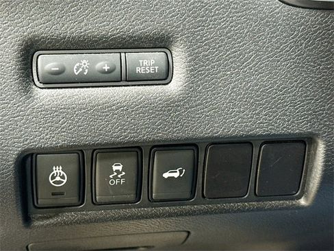 Used 2016 Nissan Murano Platinum w/ Platinum Technology Package image 9