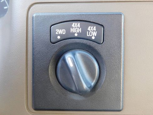 Used 2000 Ford F350 Lariat image 10