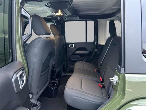 Used 2021 Jeep Wrangler Unlimited Sahara w/ LED Lighting Group image 10