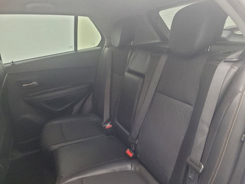 Used 2019 Chevrolet Trax LT w/ LT Convenience Package image 18