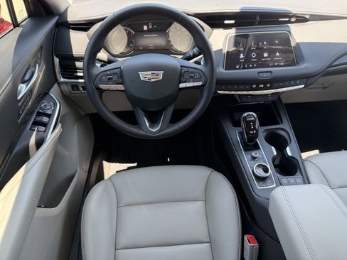 Used 2023 Cadillac XT4 Premium Luxury FWD image 14