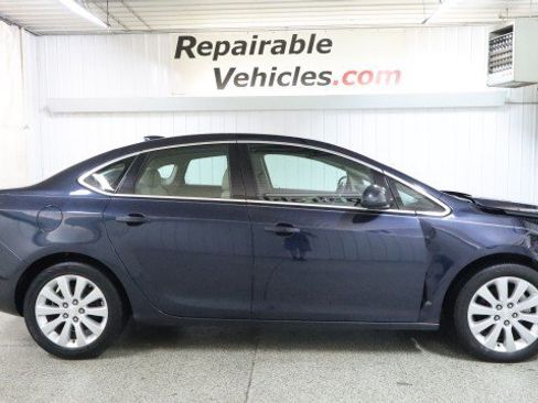 Used 2015 Buick Verano w/ Comfort Package FWD image 4
