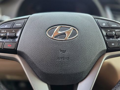 Used 2016 Hyundai Tucson Sport image 32