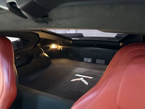 Used 2016 Chevrolet Corvette Z06 w/ 3LZ Preferred Equipment Group image 26