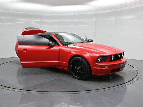 Used 2006 Ford Mustang GT Premium RWD image 22