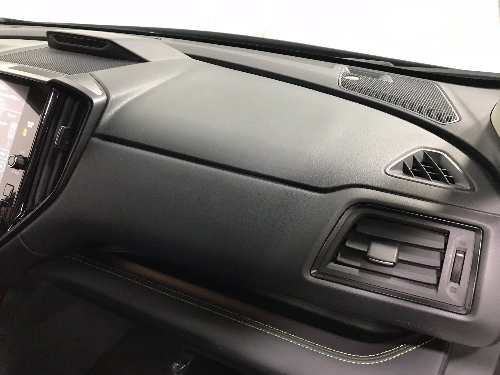 Used 2025 Subaru Ascent Bronze Edition AWD/4WD image 15